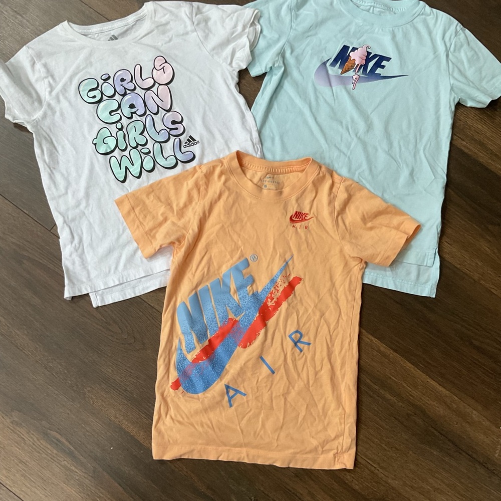 Nike Orange and White Short Sleeve Tees